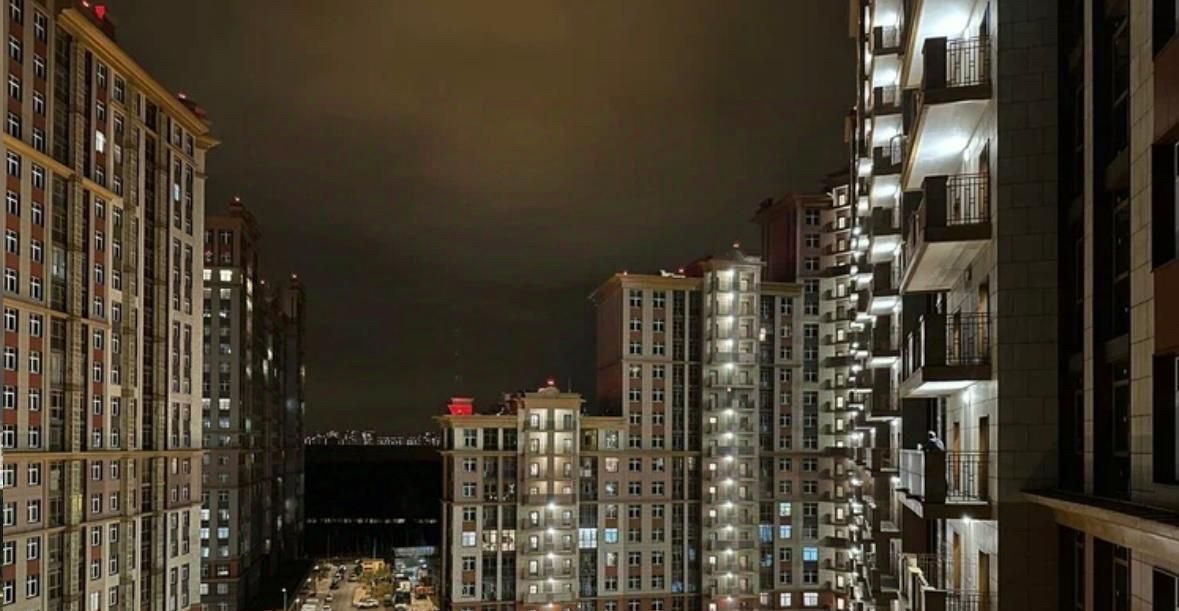 Сдаю 3-к квартиру на бульвар Андрея Тарковского, 10, метро Новопеределкино, г. Москва