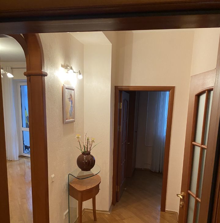 Сдам 3-к квартиру на Малая Тульская улица, 2/1К4, метро Шаболовская, г. Москва