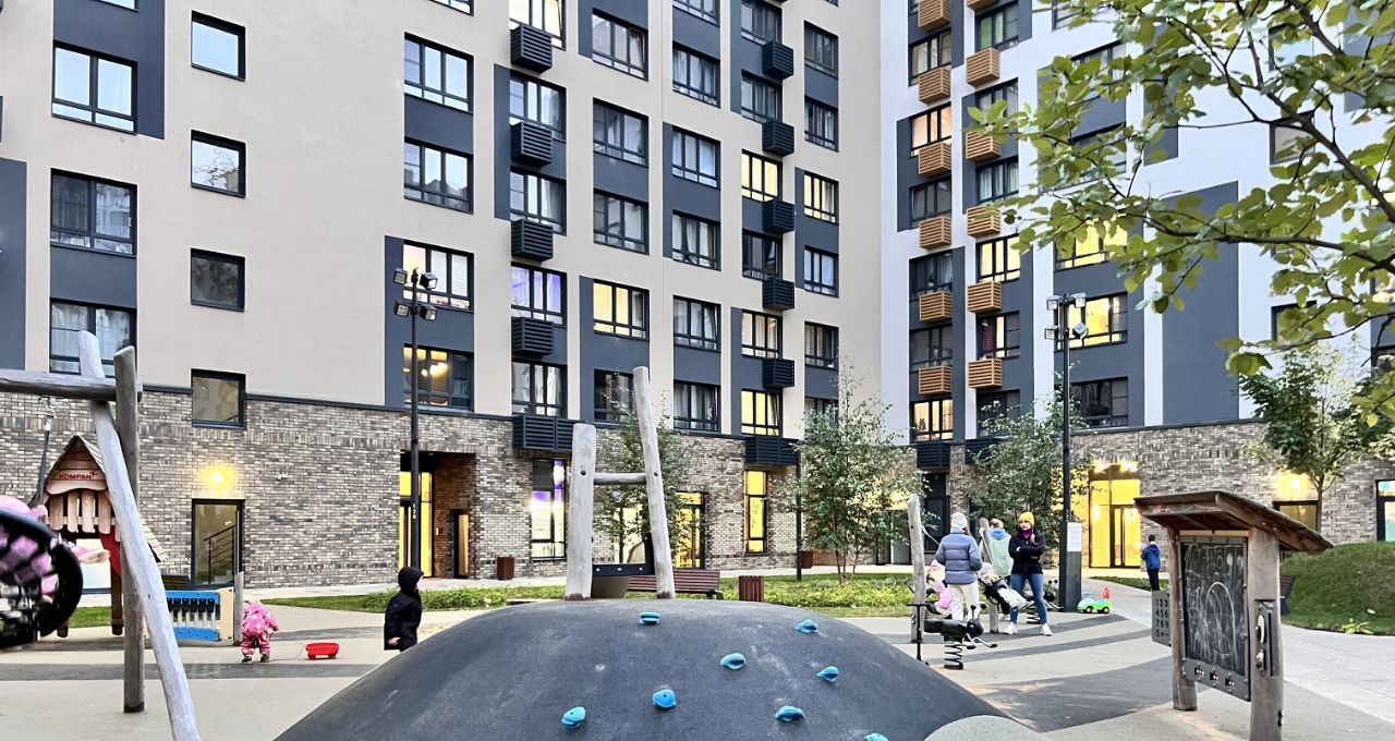 Сдаю 3к квартиру на улица Бориса Пастернака, 14, метро Новопеределкино, г. Москва