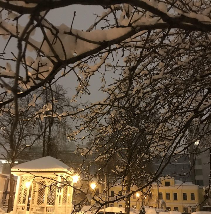 Сдаю 2х-комнатную квартиру на Вознесенский переулок, 16/4, метро Кузнецкий Мост, г. Москва