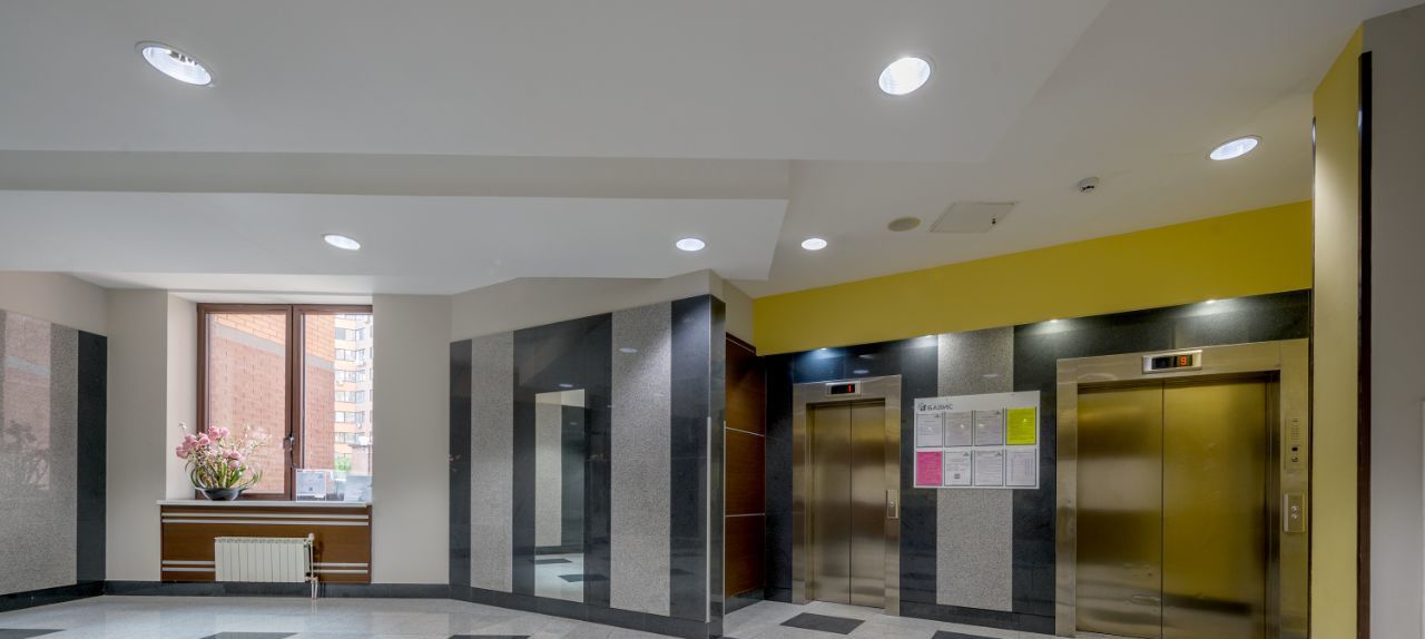 Сдается 3-комнатная квартира на Ружейный переулок, 3, метро Смоленская (Арбатско-Покровская линия), г. Москва