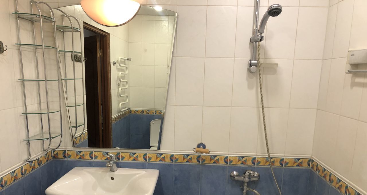 Сдается трехкомнатная квартира на Есенинский бульвар, 9К3, метро Кузьминки, г. Москва