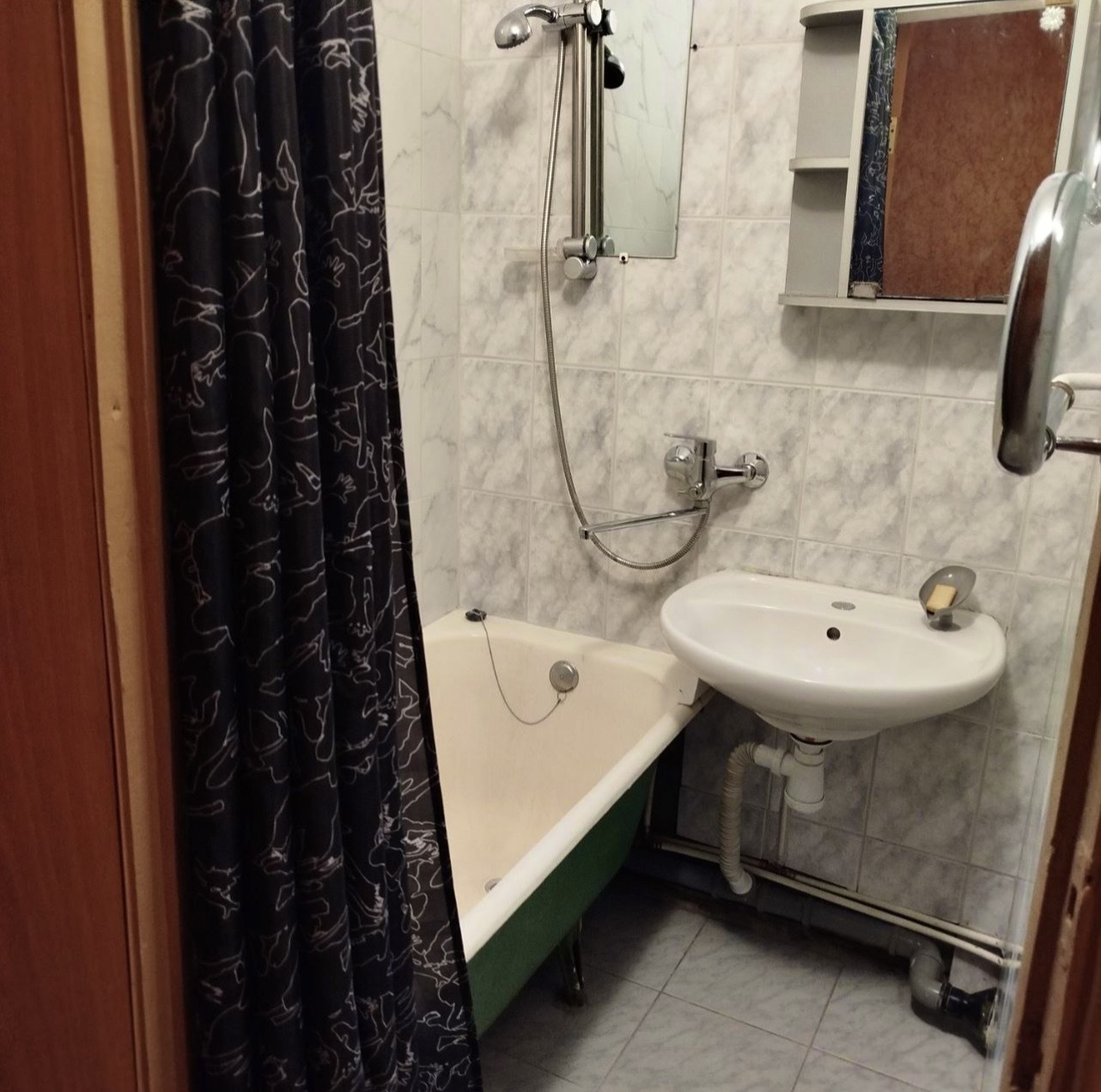 Снять 3-комнатную квартиру на г Санкт-Петербург, ул Белы Куна, д 6 к 2, метро Международная, г. Санкт-Петербург