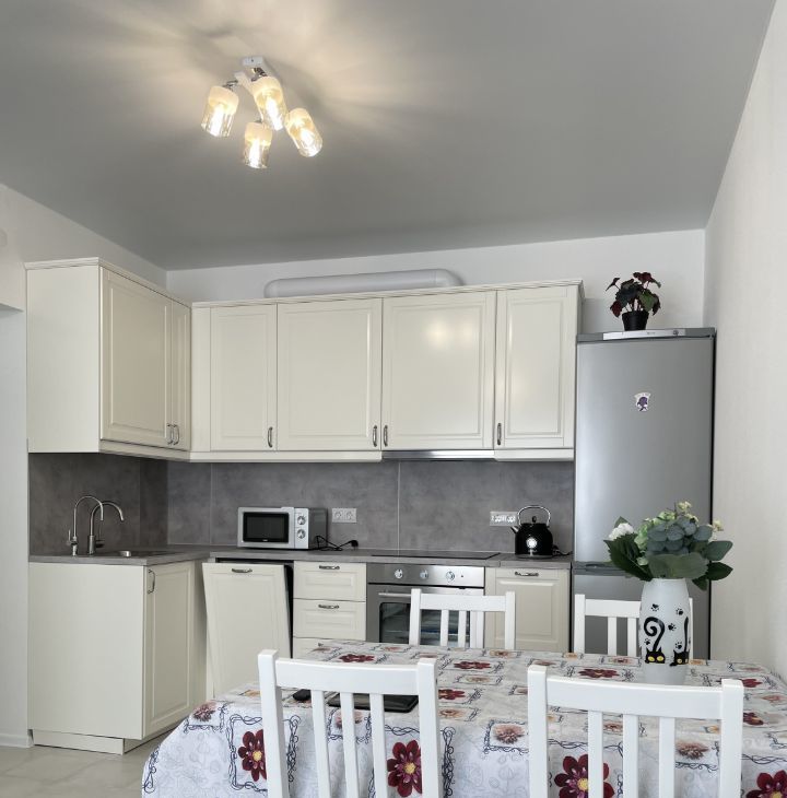 Сдается 2к квартира на улица Саларьевская, 9, метро Филатов Луг, г. Москва