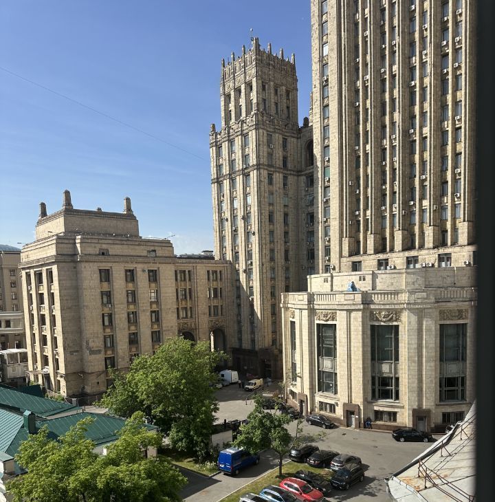Сдам 2х-комнатную квартиру на Денежный переулок, 30, метро Киевская, г. Москва