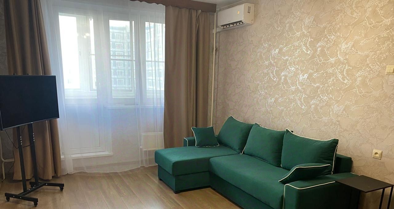 Сдается 1-комнатная квартира на Осенний бульвар, 10К1, метро Молодёжная, г. Москва