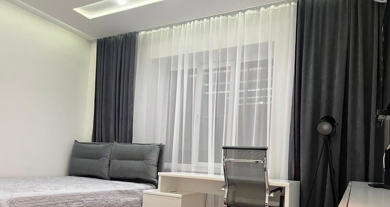 Сдается 3-комнатная квартира на Большой Овчинниковский переулок, 12С1, метро Китай-город, г. Москва