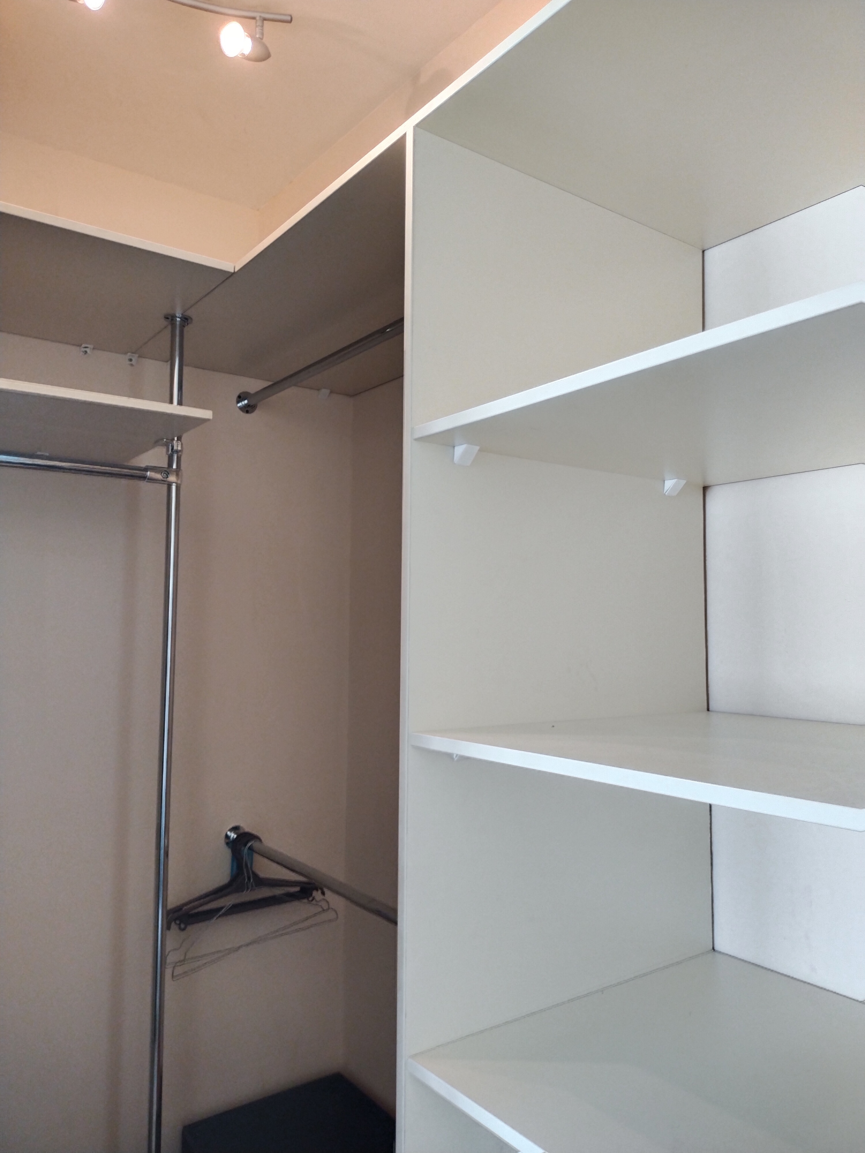 Снять 3-комнатную квартиру на г Москва, Малый Власьевский пер, д 6, метро Смоленская (Арбатско-Покровская линия), г. Москва