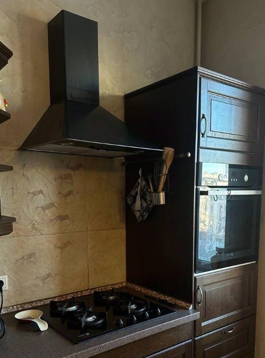 Сдам 4-к квартиру на переулок Сивцев Вражек, 37/16, метро Смоленская (Арбатско-Покровская линия), г. Москва