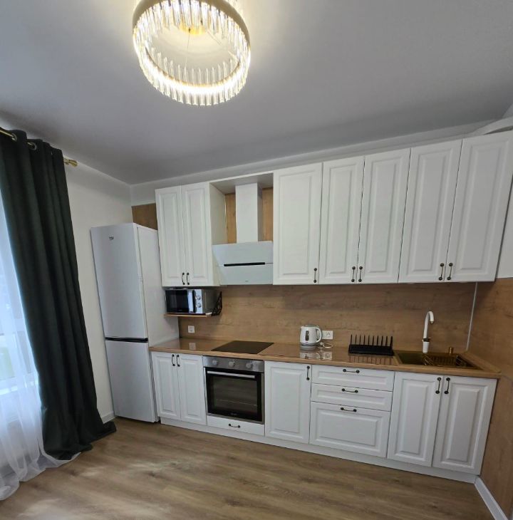 Сдам 3х-комнатную квартиру на проспект Куприна, 30к9, метро Бунинская аллея, г. Москва