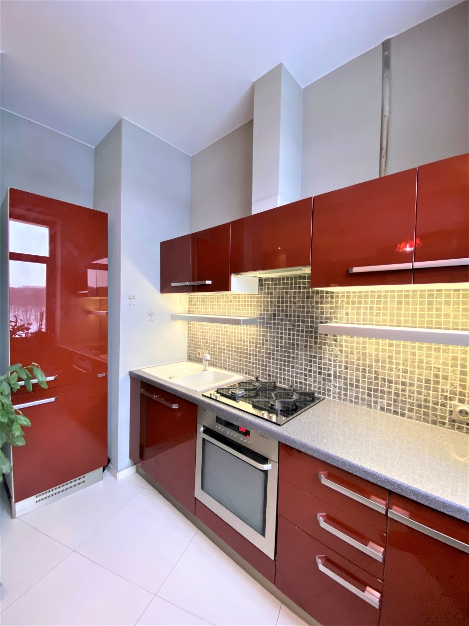 Сдам двухкомнатную квартиру на г Москва, Фрунзенская наб, д 52, метро Спортивная, г. Москва