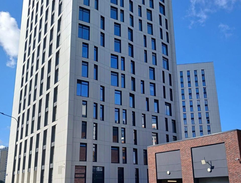Сдаю 2-к квартиру на проспект Лихачева, 22, метро Коломенская, г. Москва