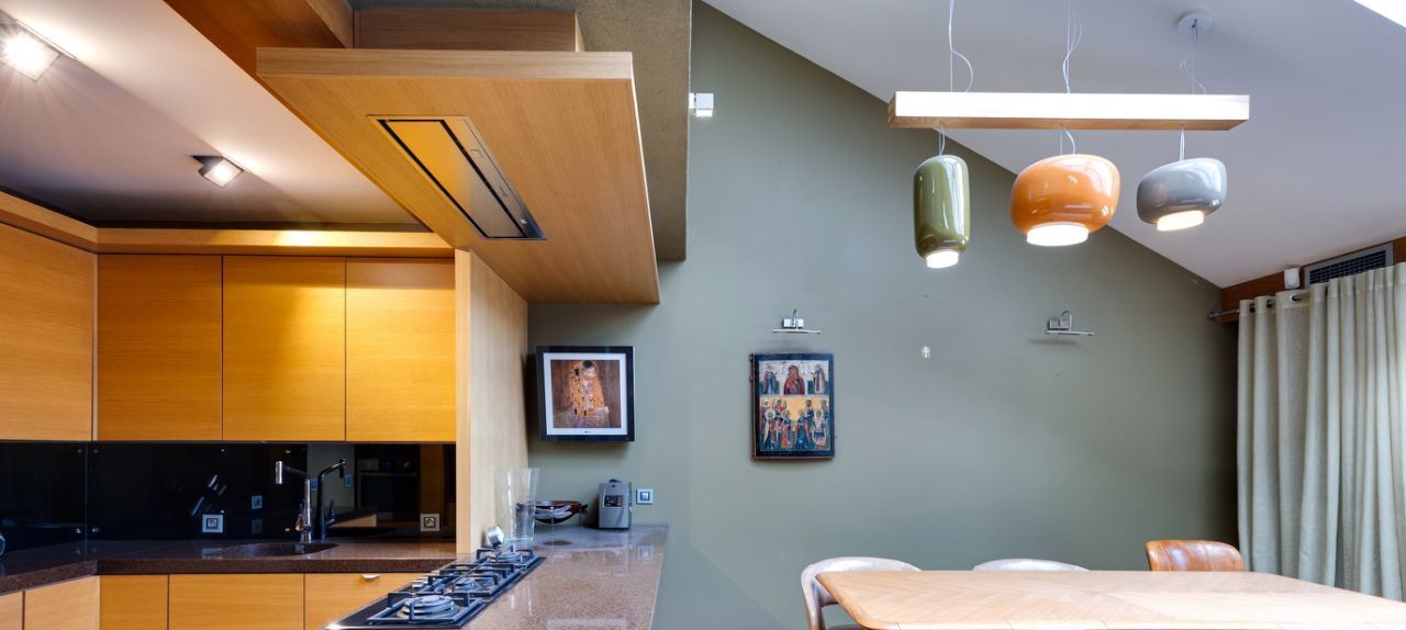 Сдаю трехкомнатную квартиру на Новинский бульвар, 28/35С1, метро Маяковская, г. Москва