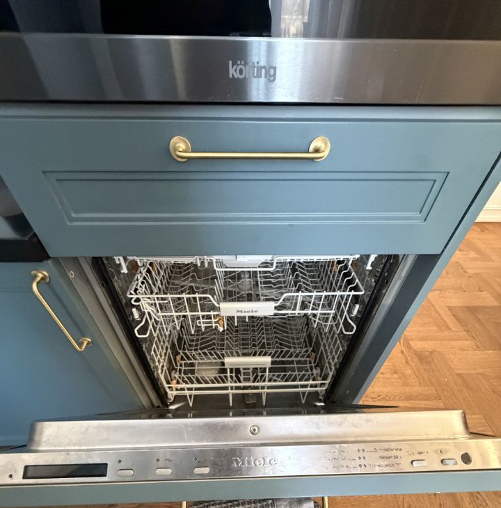 Сдается 2-комнатная квартира на Красногвардейский бульвар, 7, метро Улица 1905 года, г. Москва