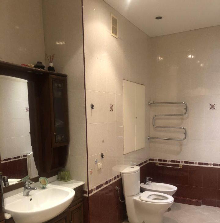 Сдаю 4-к квартиру на Мичуринский проспект, 29, метро Раменки, г. Москва