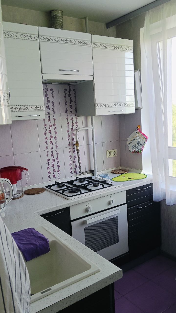 Сдается комната на г Москва, Загородное шоссе, д 10 к 5, метро Верхние Котлы, г. Москва