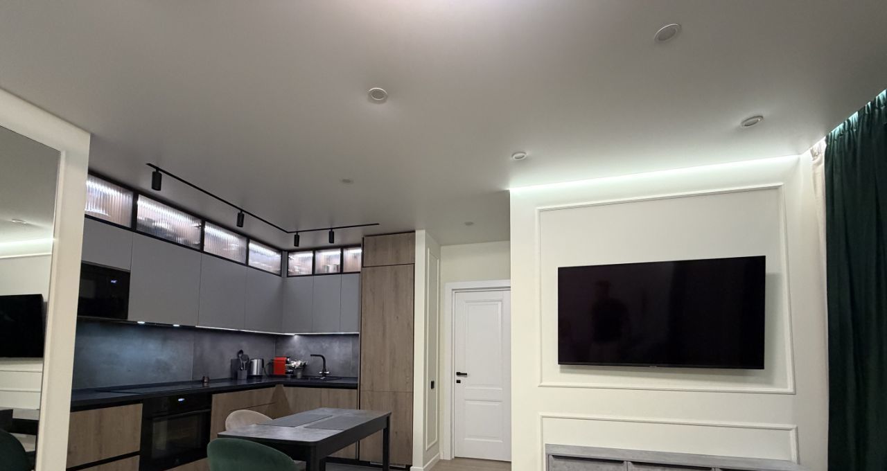 Сдаю 3-комнатную квартиру на проспект 60-летия Октября, 17, метро Ленинский проспект, г. Москва