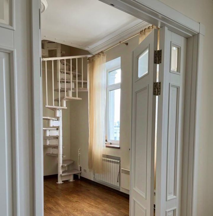 Снять 4-к квартиру на Гончарная улица, 26к1, метро Марксистская, г. Москва