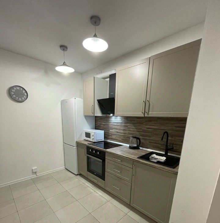 Сдается однокомнатная квартира на 1к2, метро Филатов Луг, г. Москва