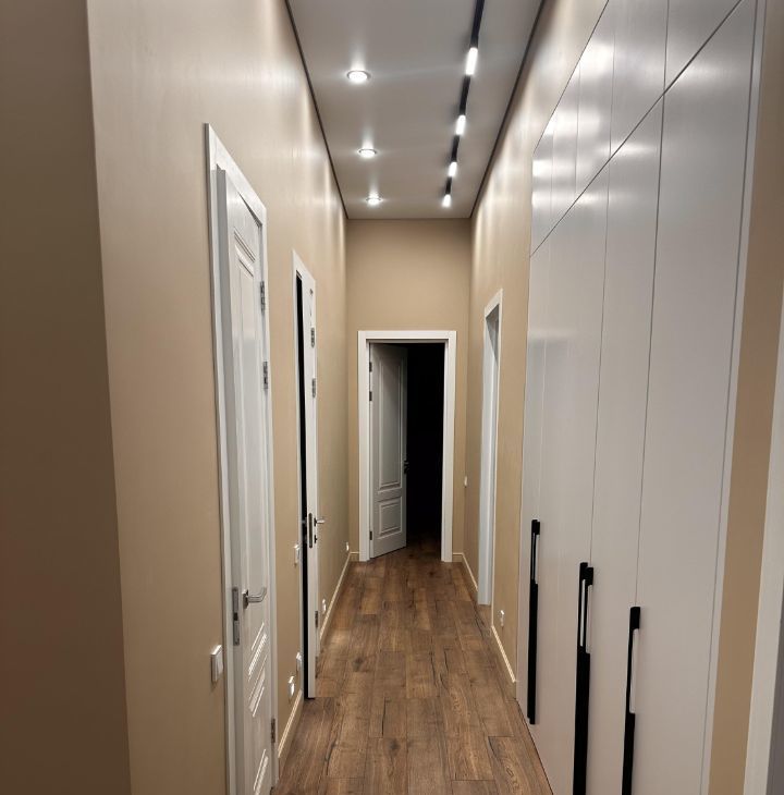 Сдам трехкомнатную квартиру на бульвар Андрея Тарковского, 8, метро Рассказовка, г. Москва