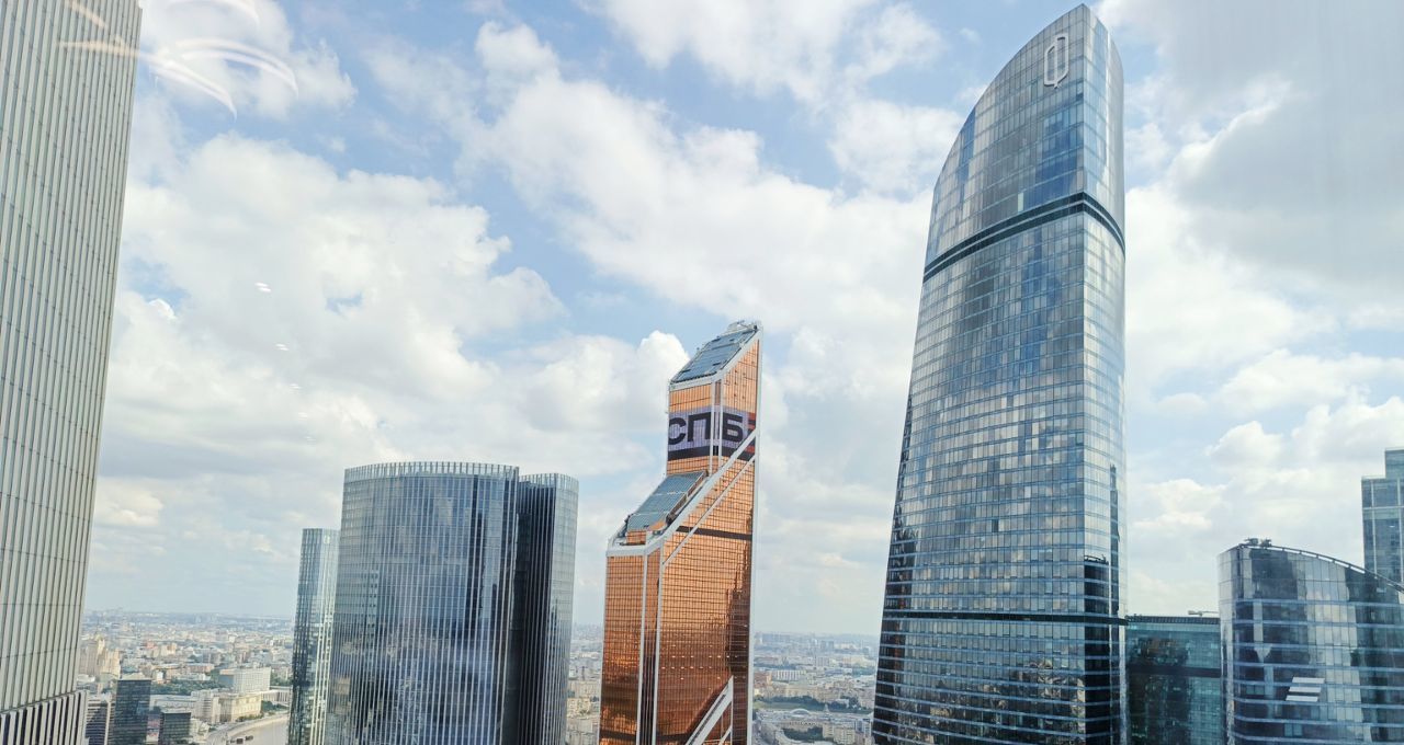 Снять 1-комнатную квартиру на 1-й Красногвардейский проезд, 22с1, метро Международная, г. Москва