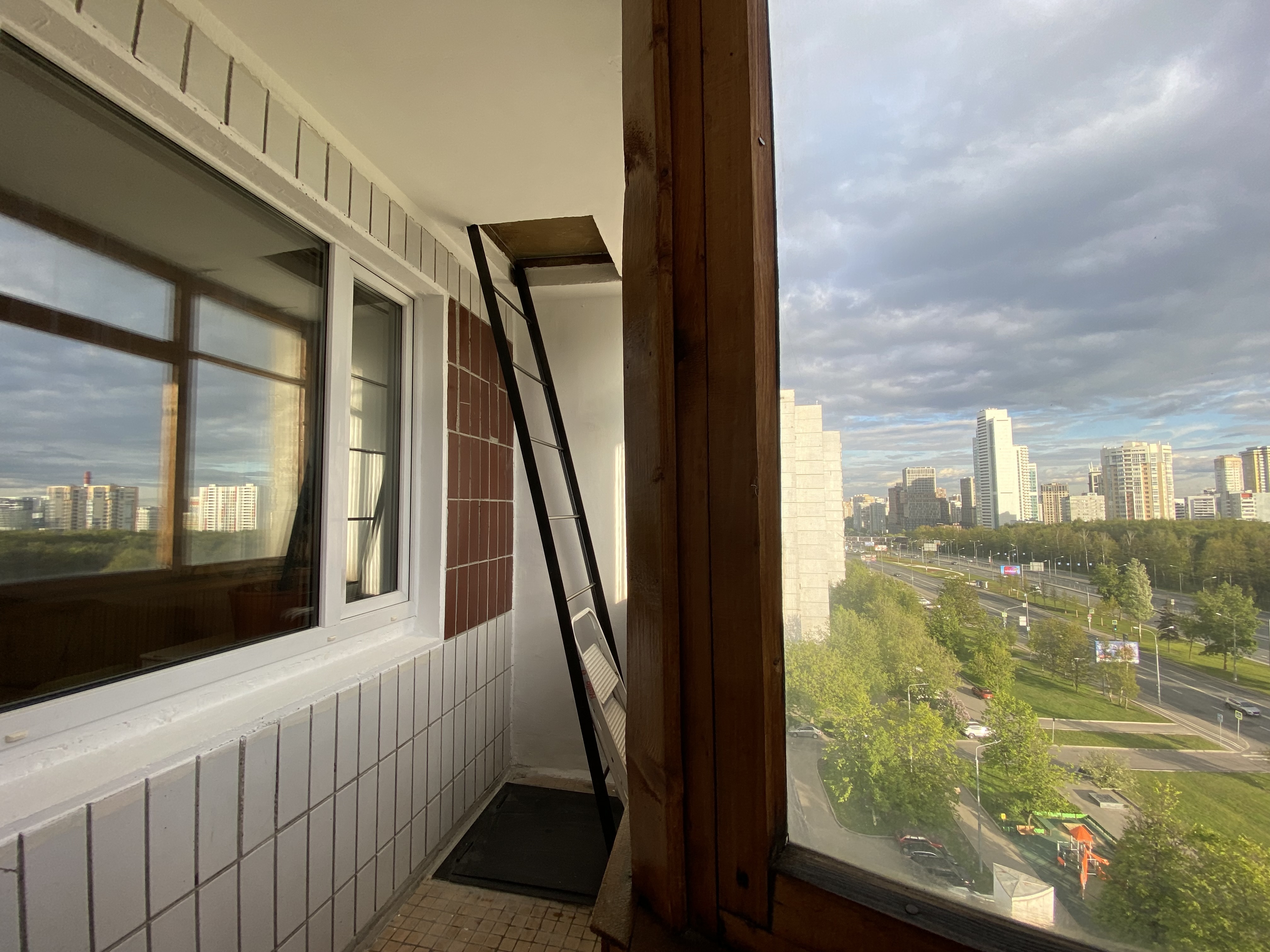Сдаю трехкомнатную квартиру на г Москва, Рублёвское шоссе, д 38 к 1, метро Крылатское, г. Москва