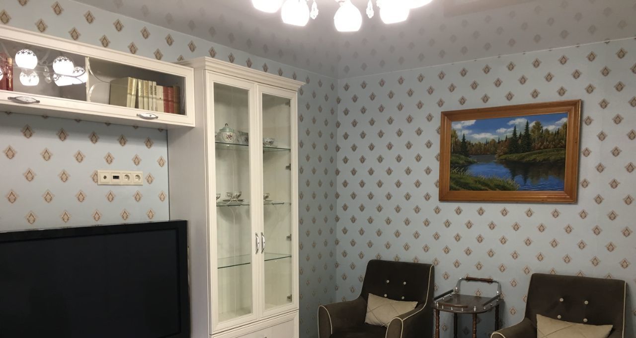 Сдается трехкомнатная квартира на улица Земляной Вал, 41С1, метро Курская, г. Москва