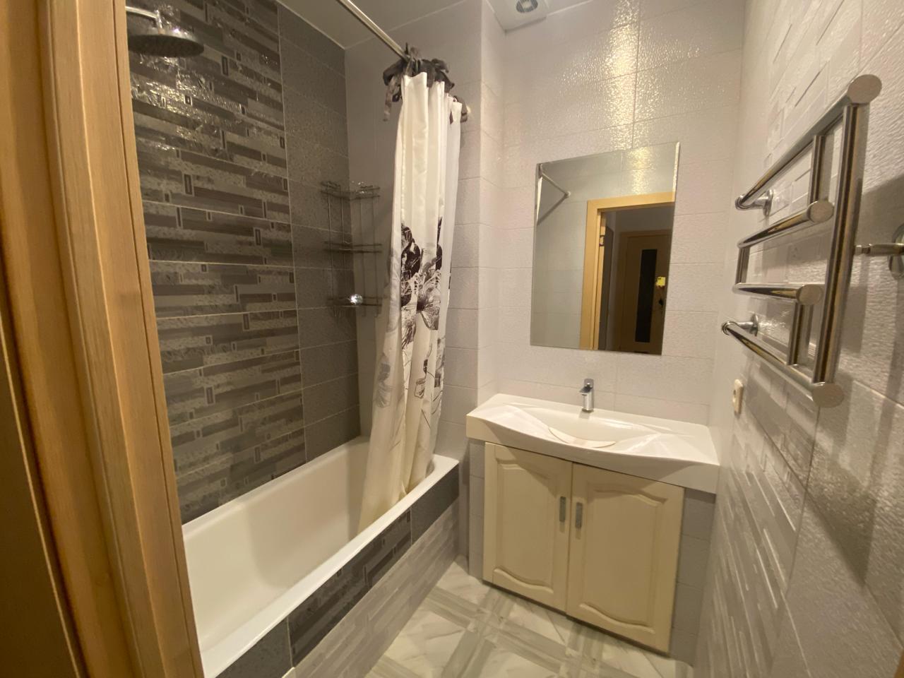 Сдается однокомнатная квартира на г Москва, р-н Коммунарка, ул Николо-Хованская, д 34, метро Тёплый Стан, г. Москва