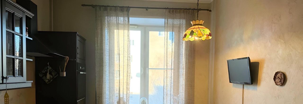 Сдам 4-к квартиру на переулок Сивцев Вражек, 37/16, метро Парк культуры, г. Москва