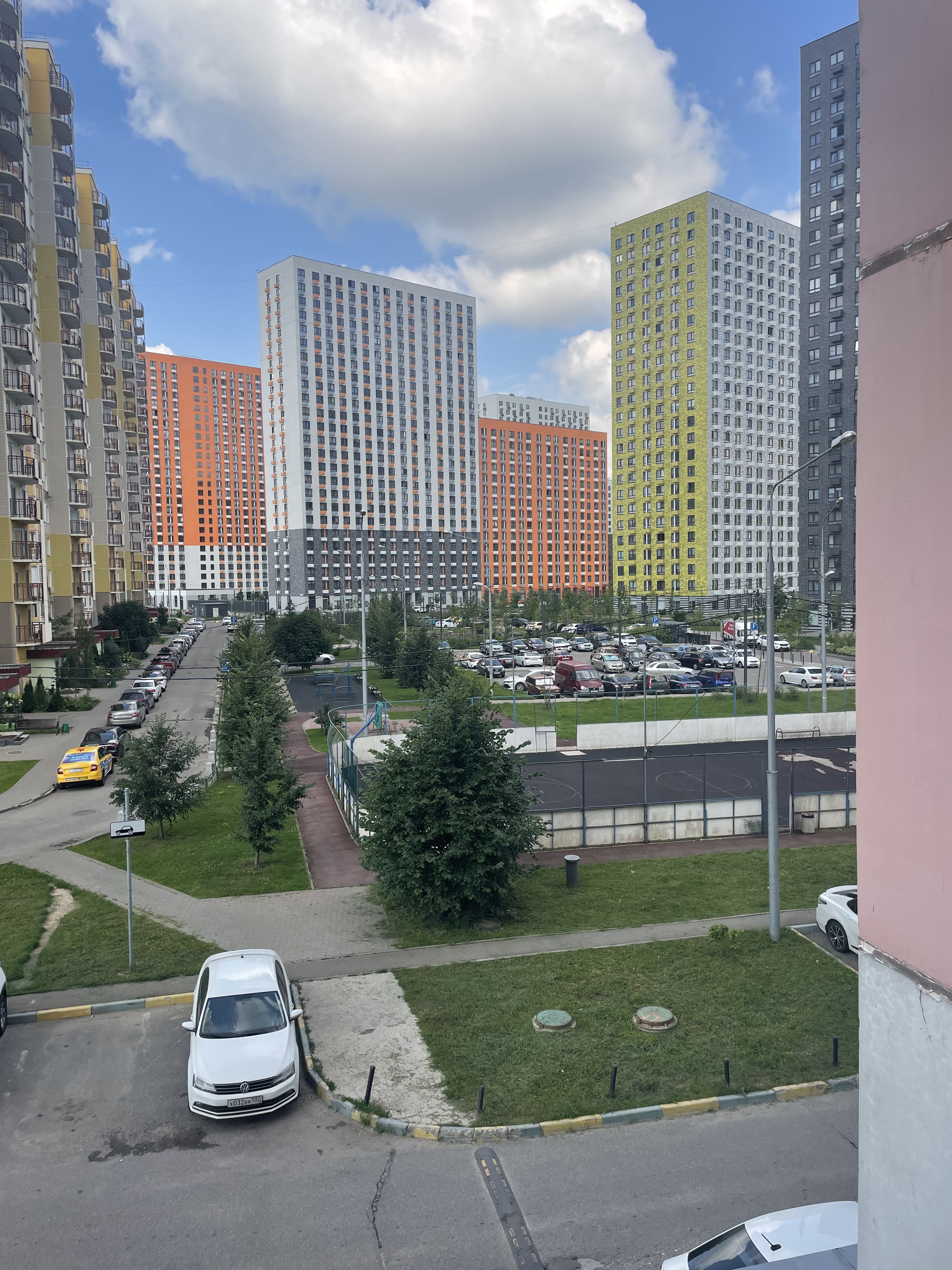 Сдаю 2-к квартиру на Московская обл, г Видное, пгт Дрожжино, ул Южная, д 11 к 2, метро Бульвар Дмитрия Донского, г. Москва