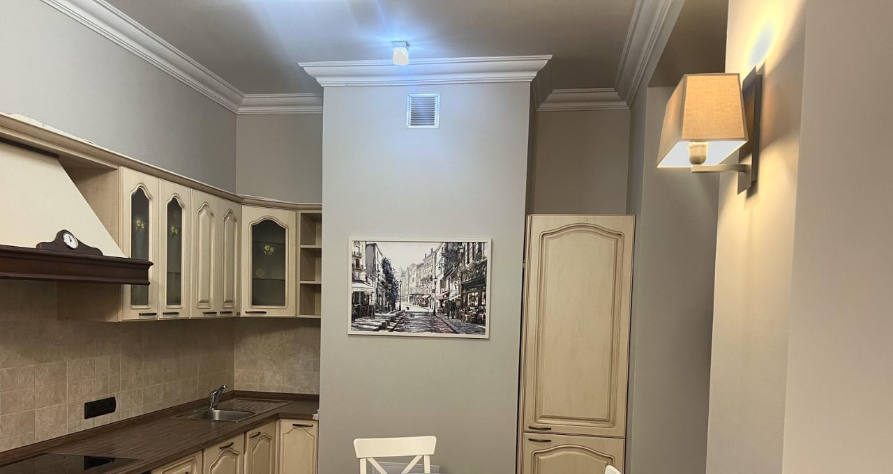 Сдаю трехкомнатную квартиру на улица Шаболовка, 23к5, метро Добрынинская, г. Москва