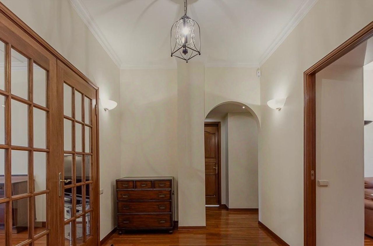 Аренда трехкомнатной квартиры на Фрунзенская набережная, 34, метро Фрунзенская, г. Москва