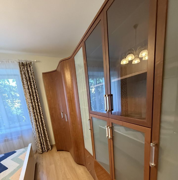 Сдам 3к квартиру на улица Павла Андреева, 28К4, метро Октябрьская, г. Москва