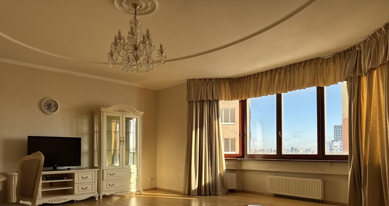 Сдается 3к квартира на Грохольский переулок, 28, метро Красные ворота, г. Москва