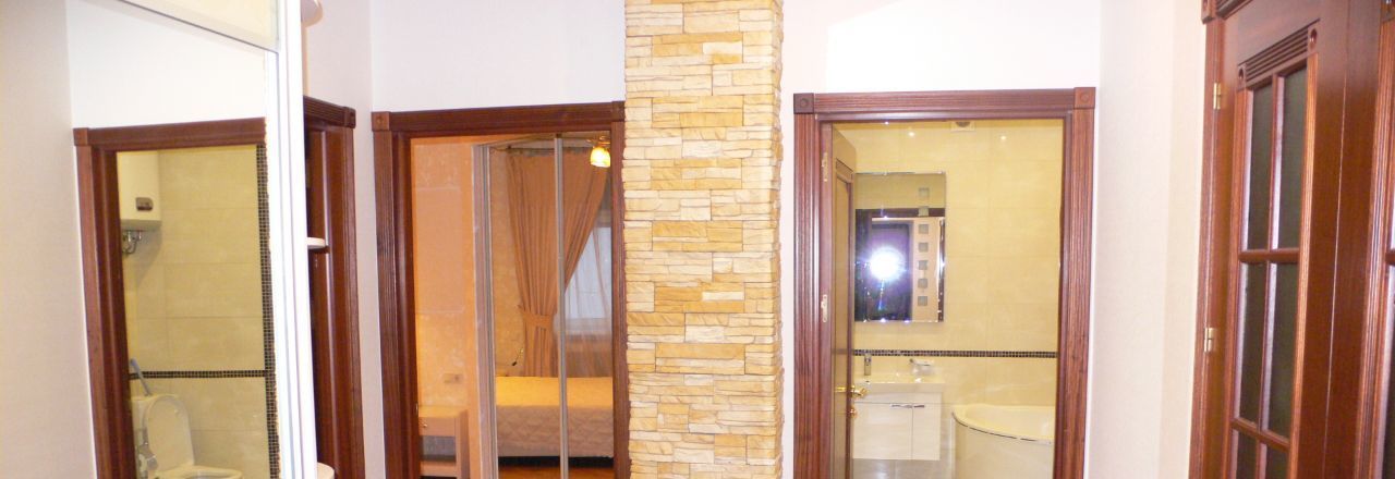 Сдаю трехкомнатную квартиру на Ленинский проспект, 35, метро Ленинский проспект, г. Москва