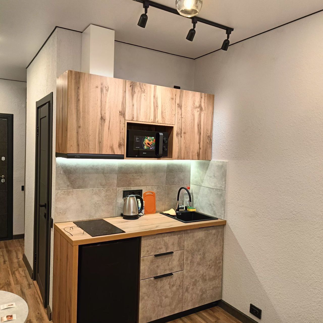 Сдаю 1-к квартиру на г Москва, ул Краснопрудная, д 28, метро Комсомольская, г. Москва