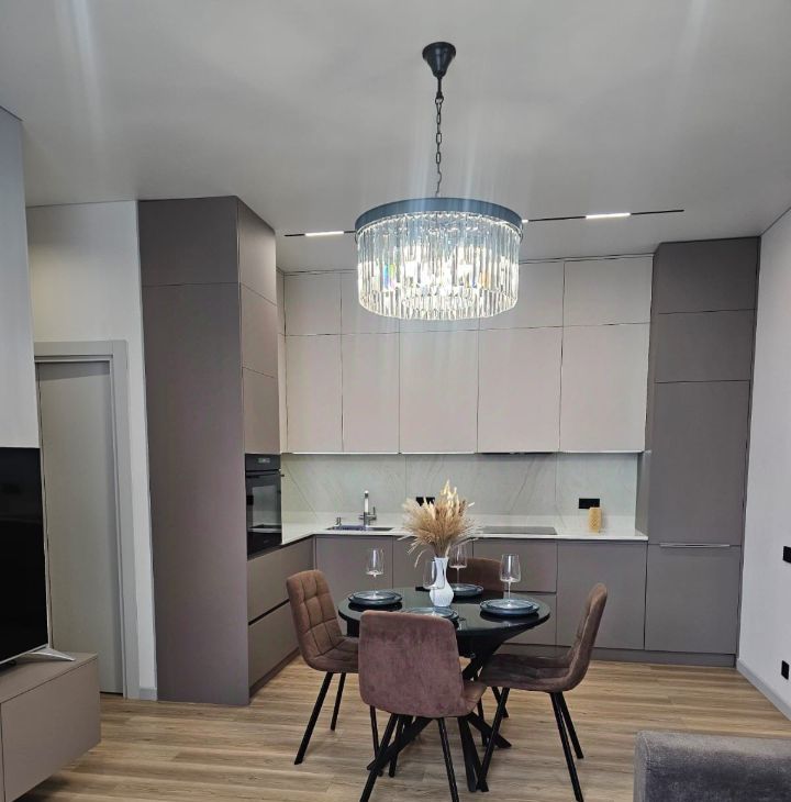 Аренда трехкомнатной квартиры на Шмитовский проезд, 39к8, метро Шелепиха, г. Москва