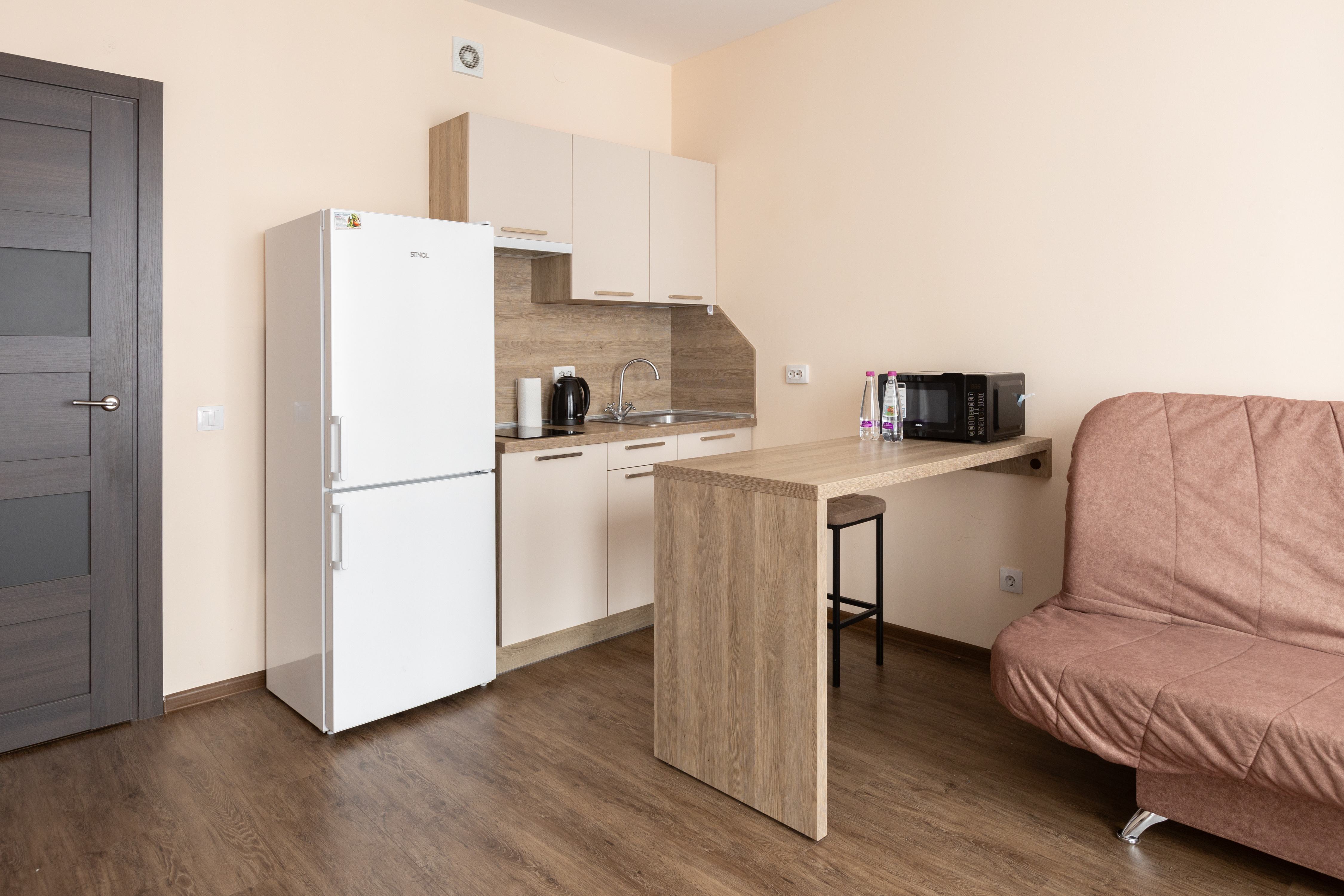 Аренда однокомнатной квартиры на г Санкт-Петербург, Торфяная дорога, д 17 к 6 стр 1, метро Комендантский проспект, г. Санкт-Петербург