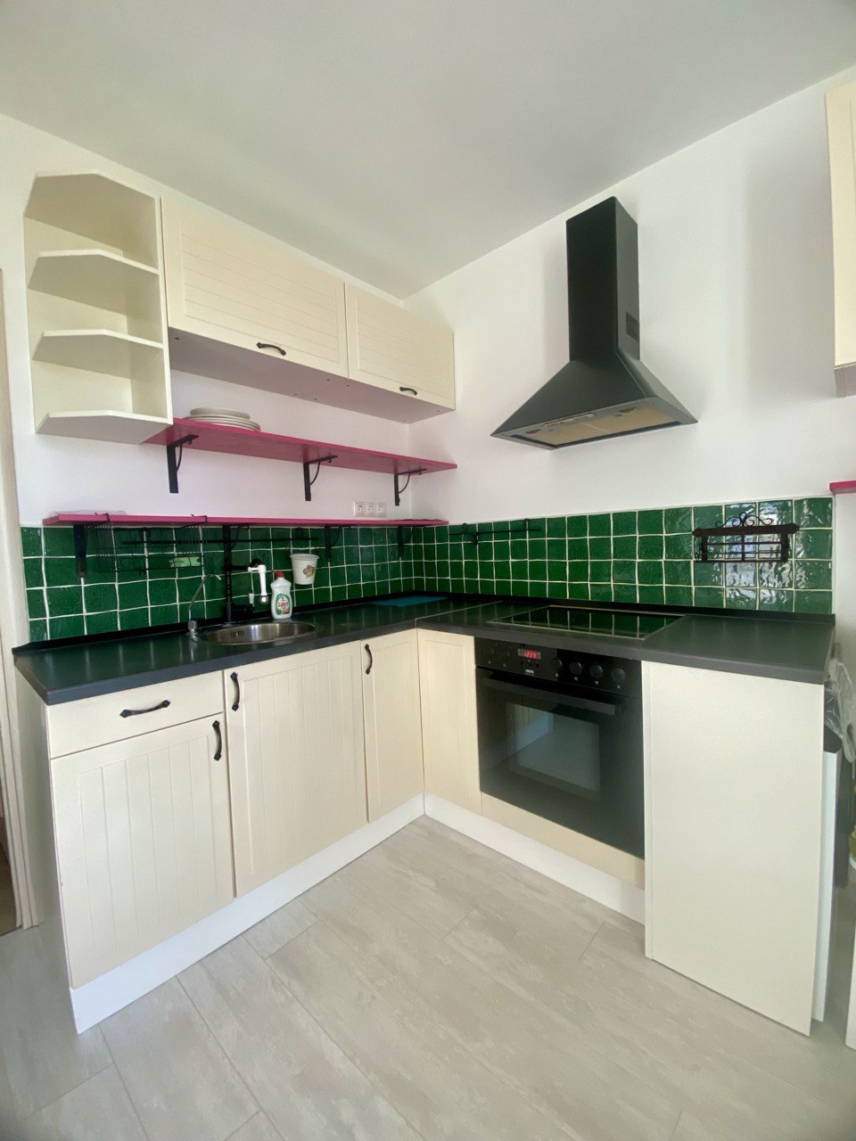 Снять двухкомнатную квартиру на г Москва, г Троицк, Октябрьский пр-кт, д 3А, метро Саларьево, г. Москва