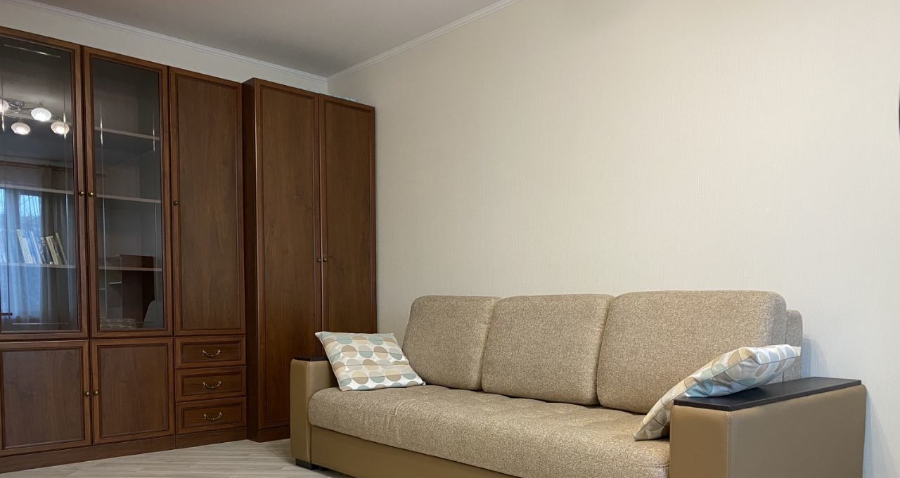 Сдаю однокомнатную квартиру на Новоясеневский проспект, 32К3, метро Новоясеневская, г. Москва