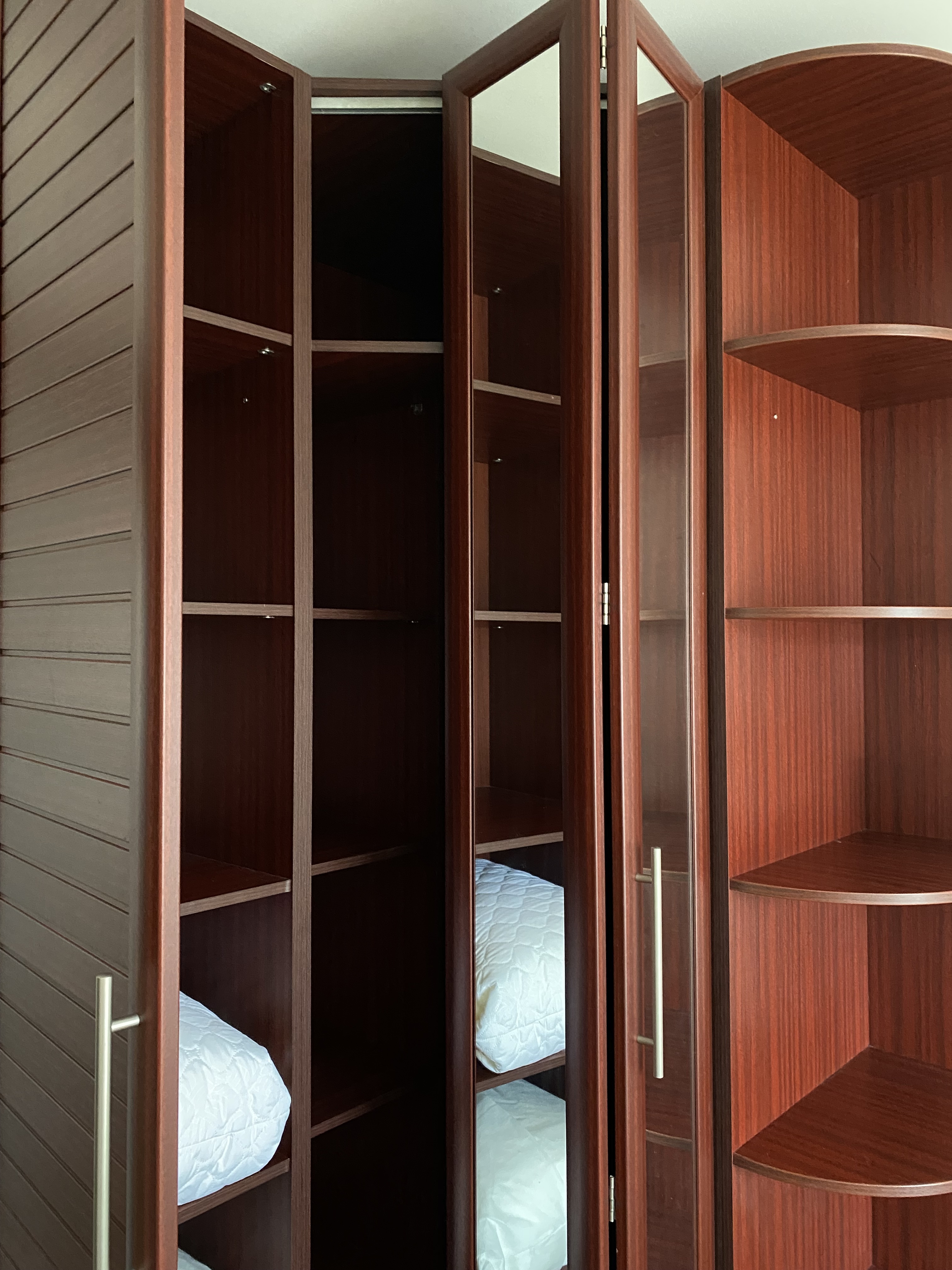 Сдаю комнату на г Москва, ул 2-я Сокольническая, д 2, метро Красносельская, г. Москва