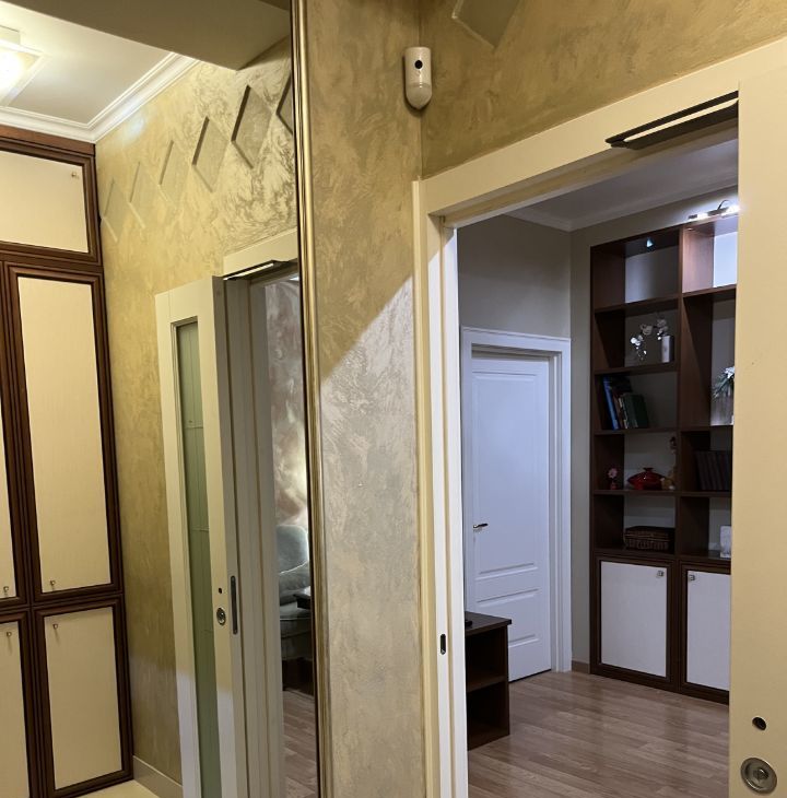 Снять 3-к квартиру на Студенческая улица, 39, метро Выставочная, г. Москва