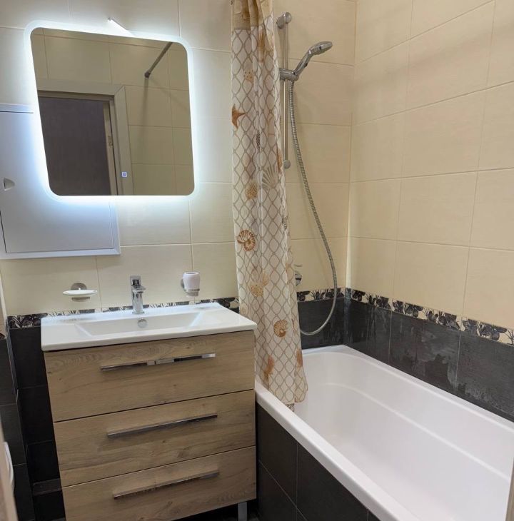 Снять 3к квартиру на Нагатинская набережная, 14К1, метро Коломенская, г. Москва