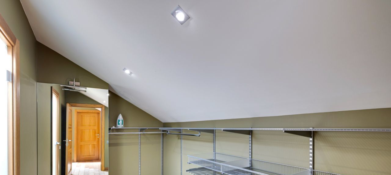 Сдаю трехкомнатную квартиру на Новинский бульвар, 28/35С1, метро Смоленская (Арбатско-Покровская линия), г. Москва