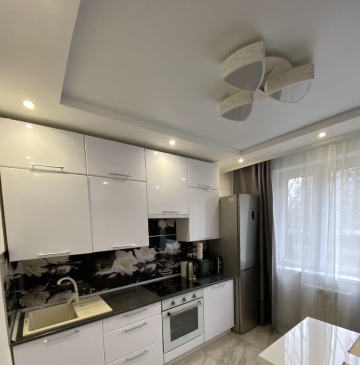 Сдаю 1-к квартиру на улица Шолохова, 4к1, метро Новопеределкино, г. Москва