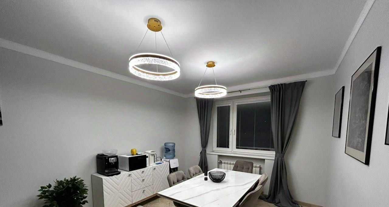 Сдаю 3к квартиру на улица Сергея Макеева, 1, метро Международная, г. Москва