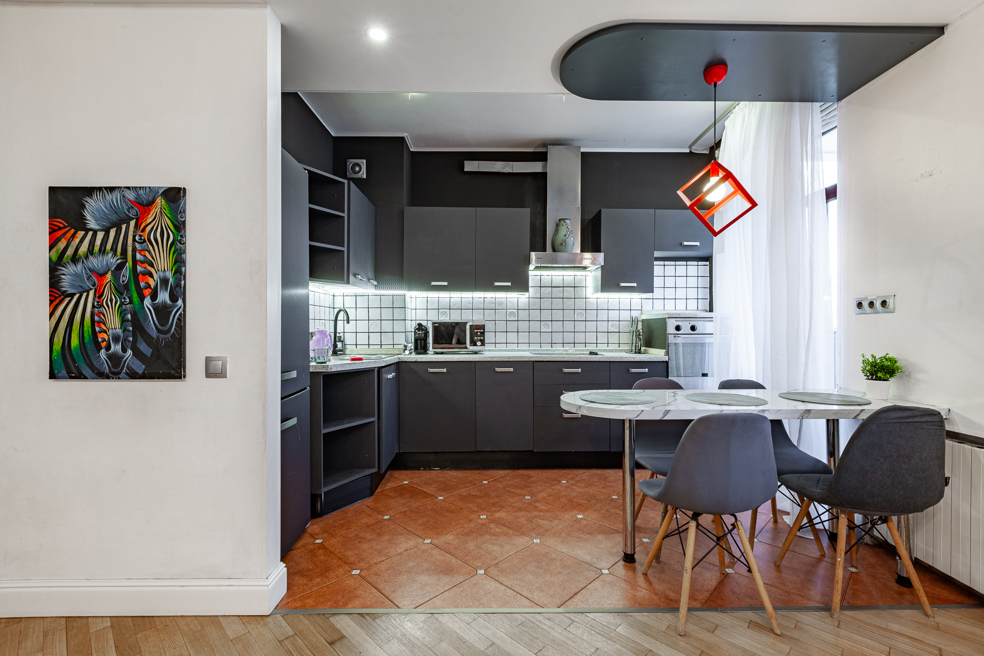 Аренда 4-к квартиры на г Москва, ул Тверская, д 19А, метро Чеховская, г. Москва