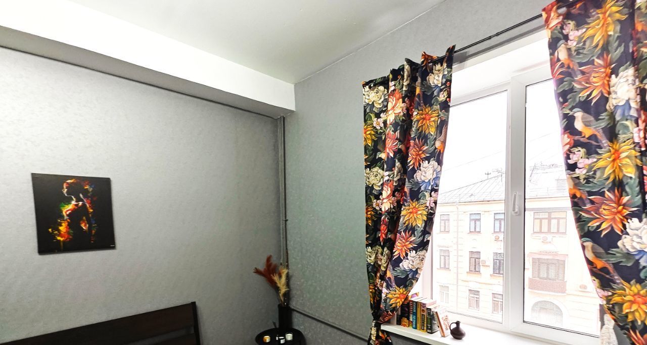 Сдаю 4к квартиру на 1-й Басманный переулок, 5/20С1, метро Комсомольская, г. Москва
