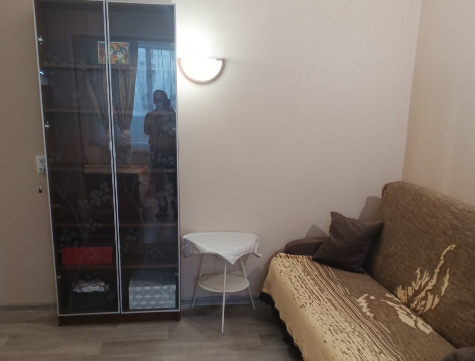 Снять 1к квартиру на Днепропетровская улица, 19К2, метро Южная, г. Москва