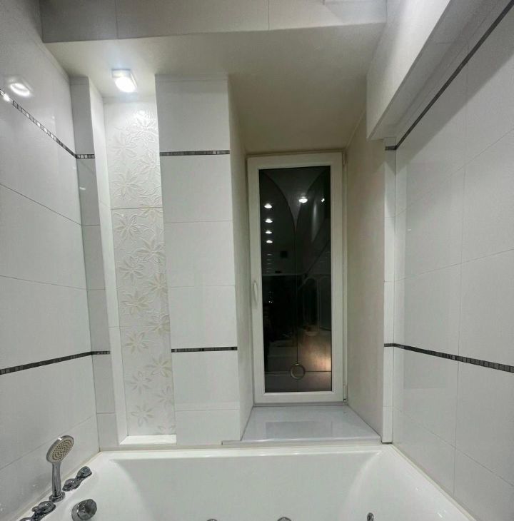 Сдается 3к квартира на Большой Овчинниковский переулок, 12С1, метро Новокузнецкая, г. Москва